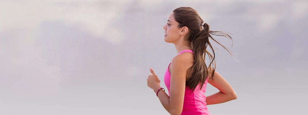 woman running in a marathon